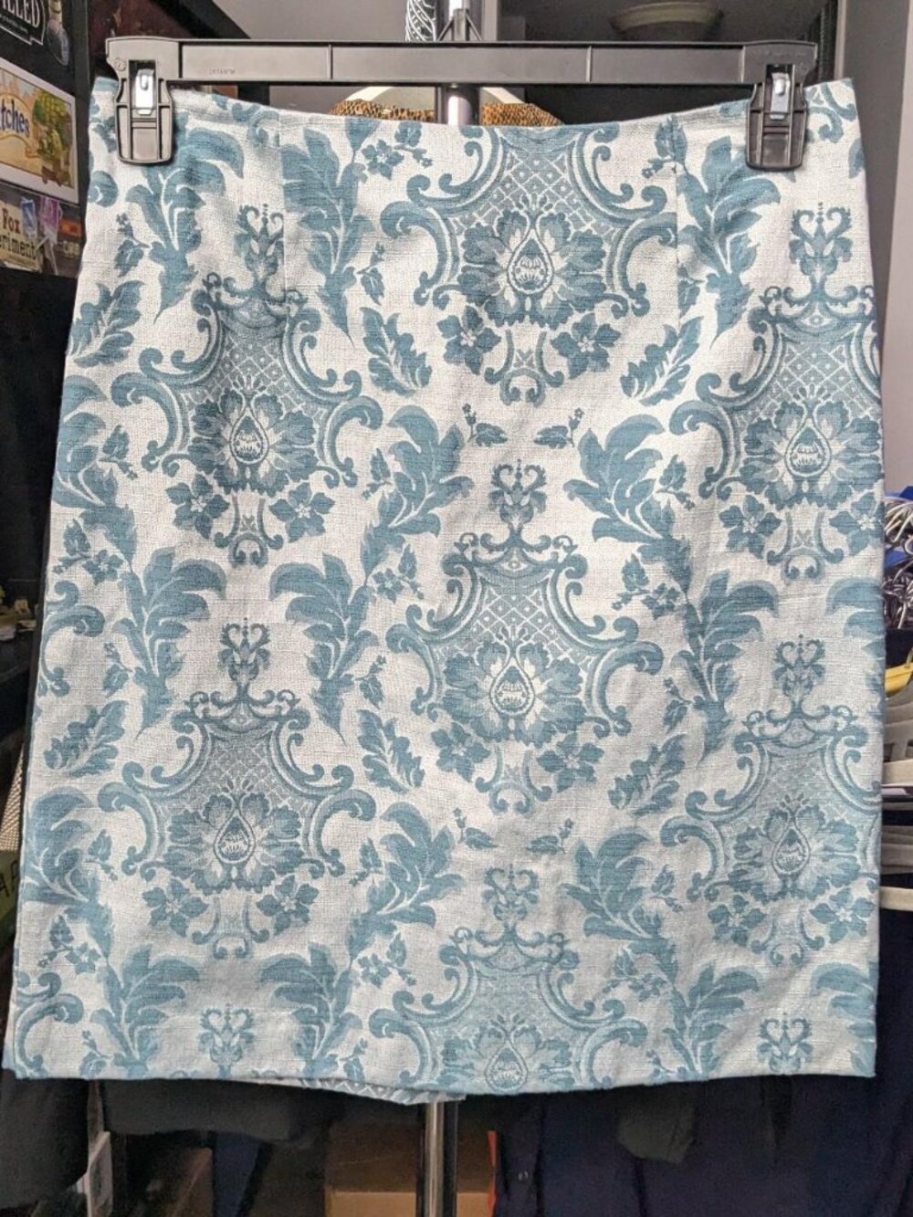 Merona Light blue Floral Pencil Skirt Size 6
